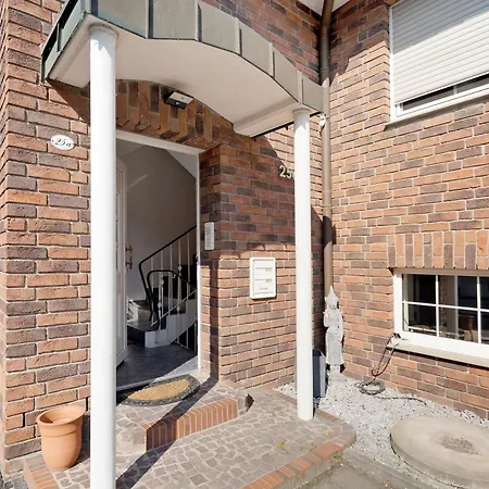 Am Waldrand Apartment *